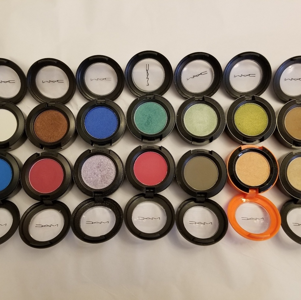 MAC Eyeshadow - Picture 4 of 7